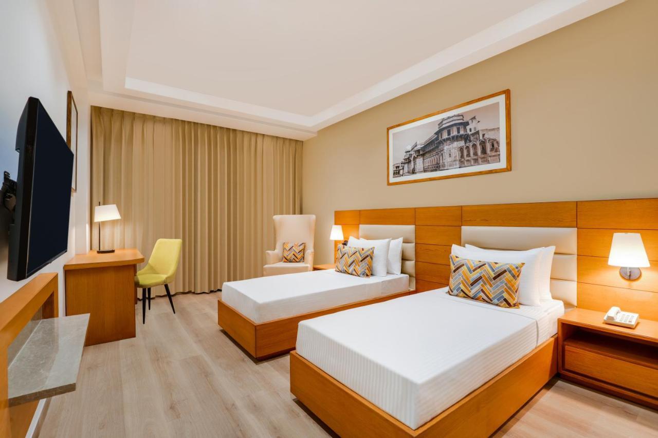 Lemon Tree Hotel Agra Shikohabad Extérieur photo